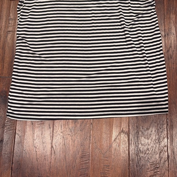1X Black and White Striped Women's Top - Picture 6 of 8